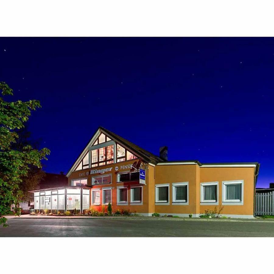 Vilseck Cafe Und Pension Ringer מראה חיצוני תמונה